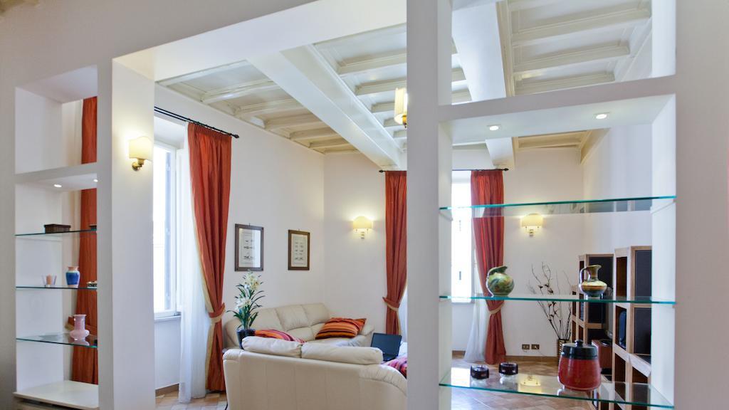 Rental In Rome Trevi Fouintain View Apartment Bilik gambar