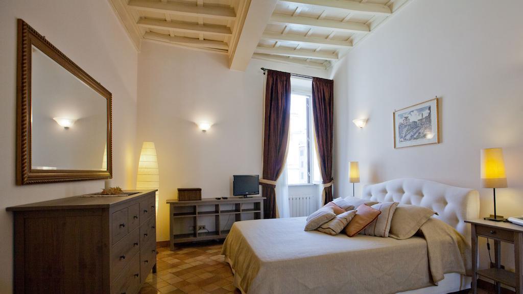 Rental In Rome Trevi Fouintain View Apartment Bilik gambar